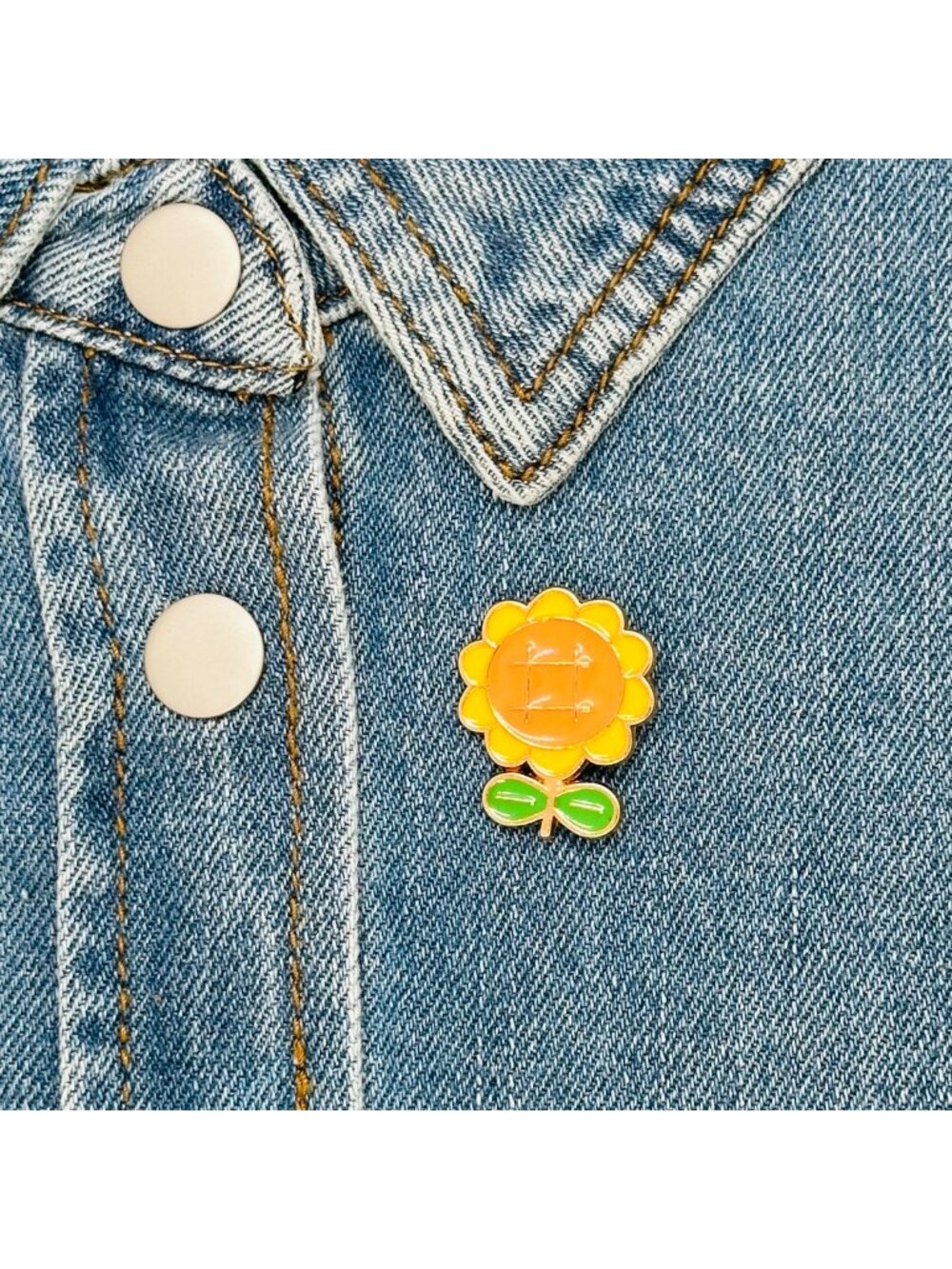 ⭐Cute Cartoon Sunflower shape Pin Enamel Yellow & Green Gift Brooch New